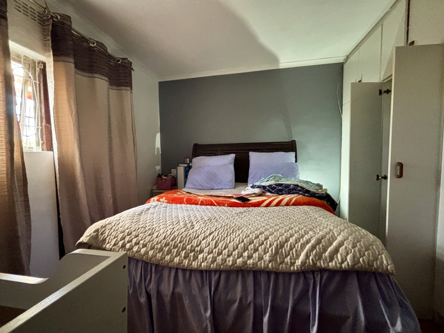 2 Bedroom Property for Sale in Oakglen Western Cape